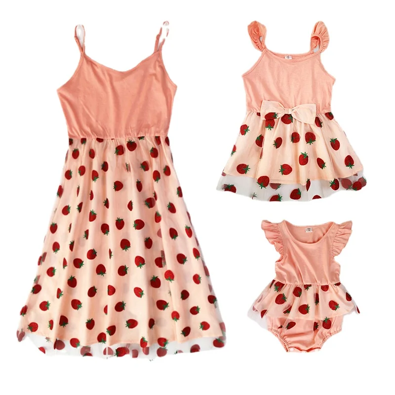 

Summer Cute Strawberry Family Matching Dress Baby Girl Woman Dresses Mother Daughter Toddler Match Outfit Kids Clothes Children