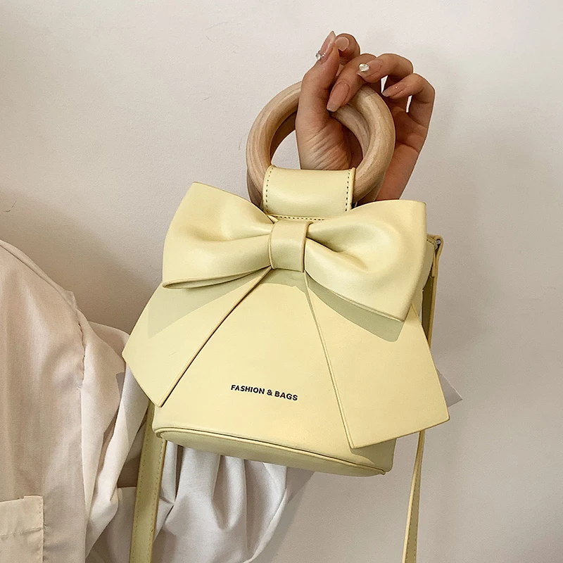 Messenger Bag New Women's Bag 2022 Commute Fashion Advanced Bow Bag Minority Handbag White Bucket Bag Women's Bag 2022 Trend A05