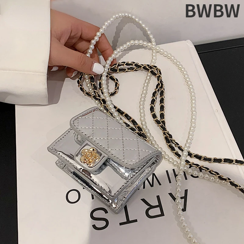 

Luxury Mini Leather Bag Women Hanging Neck Camellia Bags Rhombus Earphone/Lipstick/Keys Bag Pearls Chain Chest Waist Pack 2023