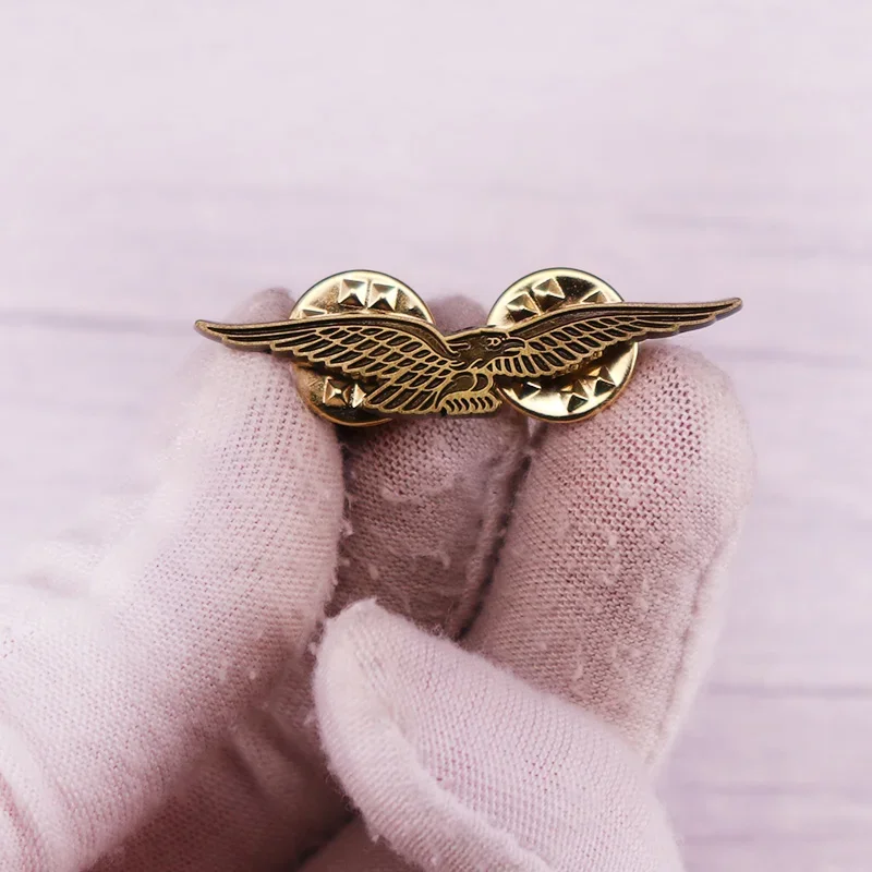 Moto Guzzi винтажная медная булавка с орлом