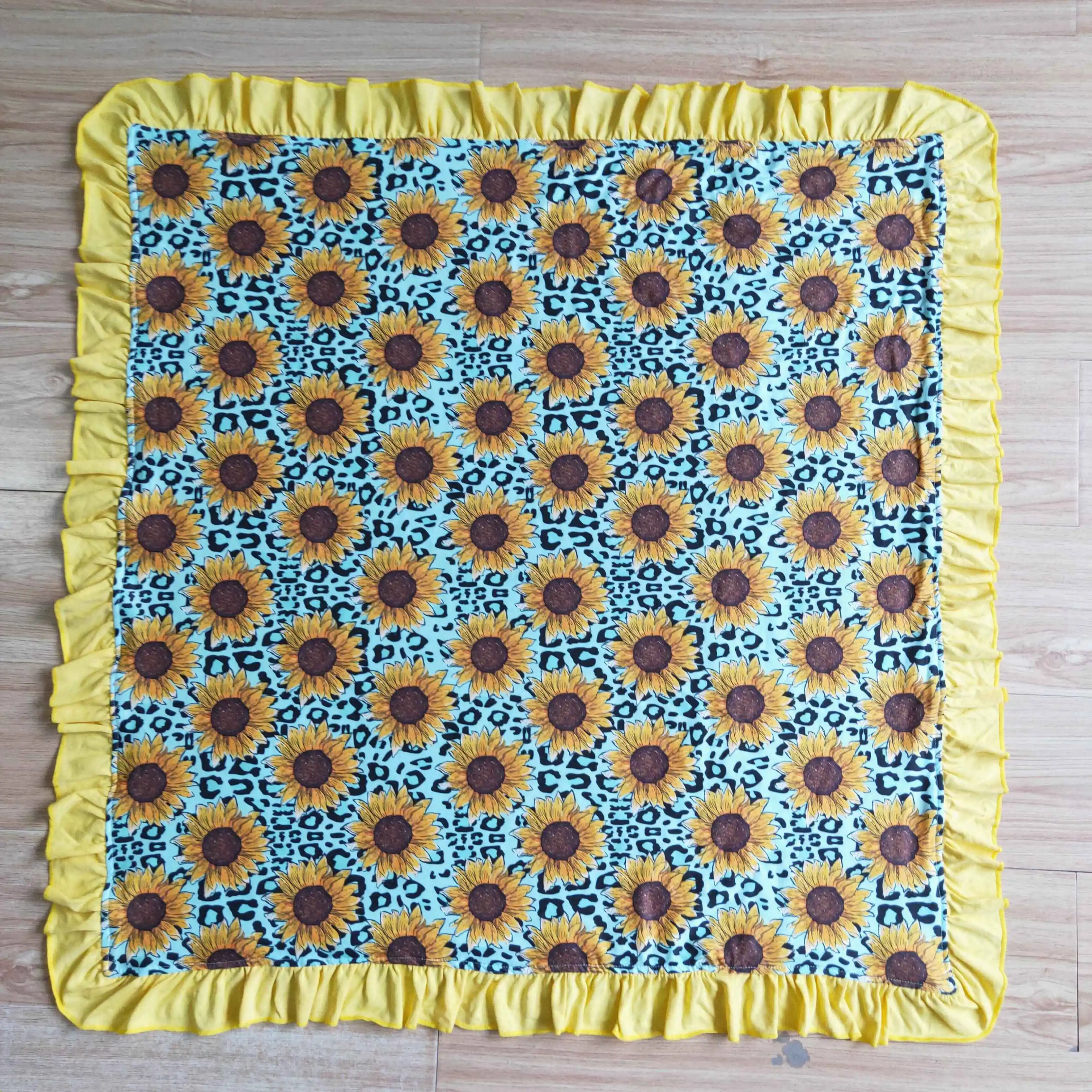 

Baby Kids cow sunflower Blankets size 29x32.68 inches ruffles girl bed linings Boutique Wholesale High Quality Childrens bedding