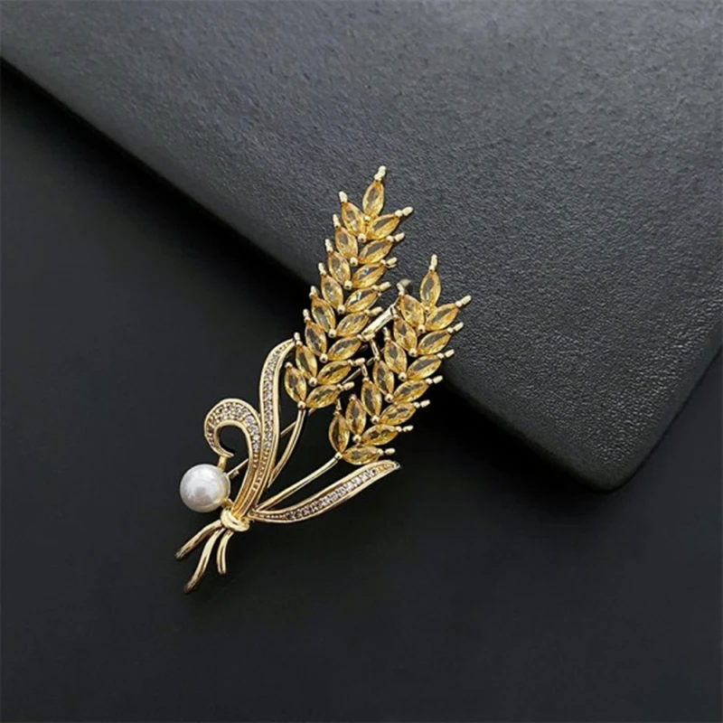 Роскошная брошь в виде пшеницы с кристаллами характерная Женская и мужская для