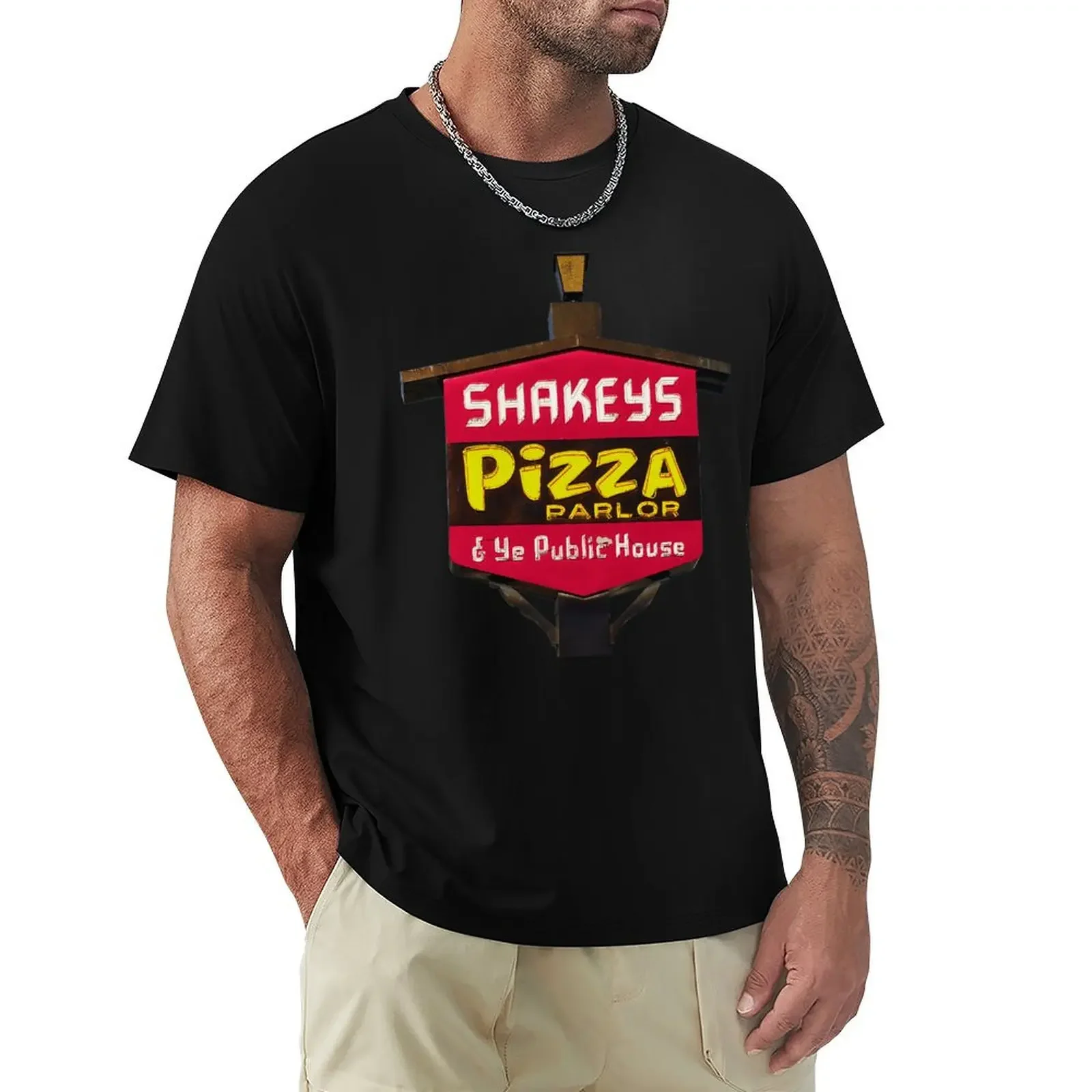 Реалистичная рендеринка классической футболки 70-х годов Shakey's Pizza Parlor Marquee