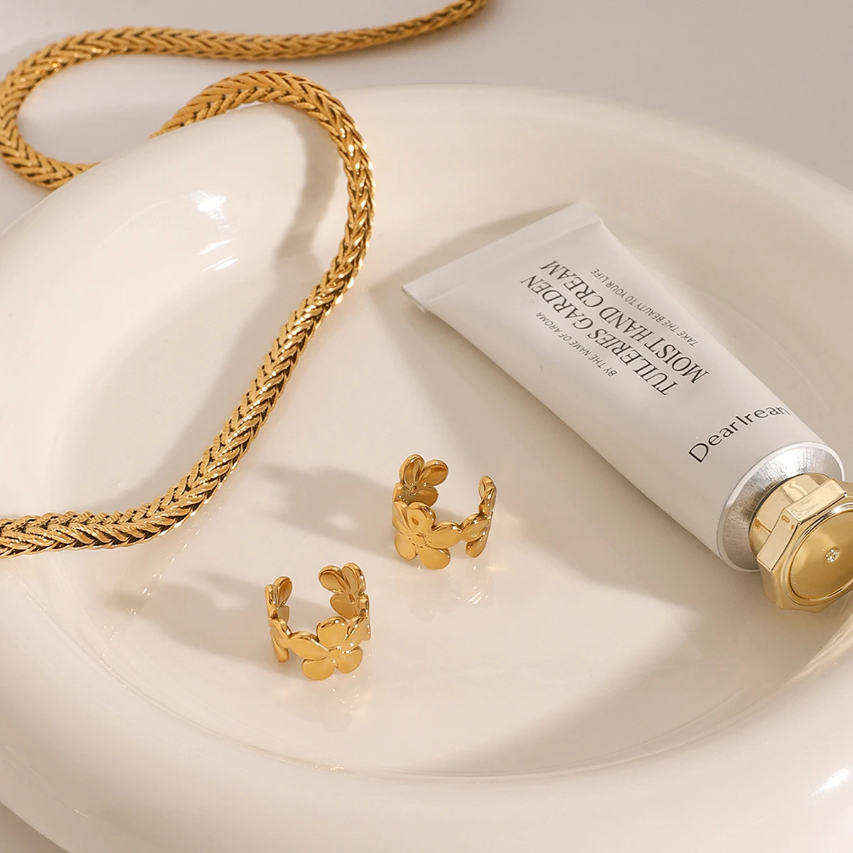 Женские серьги-клипсы Uworld в ассортименте