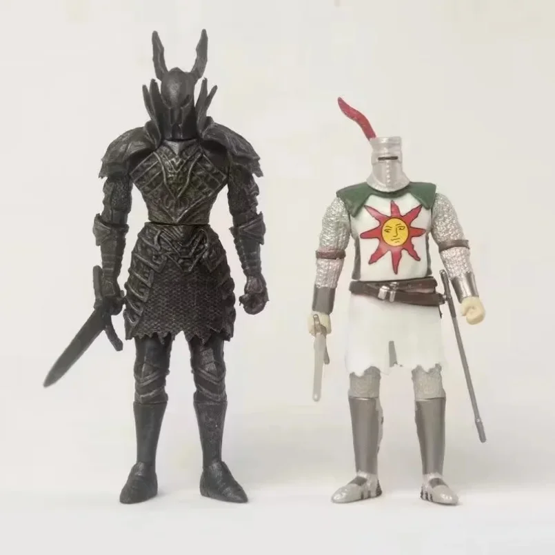 

12Cm Dark Souls Game Figure Black Knight Faraam Knight Artorias The Abysswalker Advanced Knight Warrior PVC Statue Figure Toy
