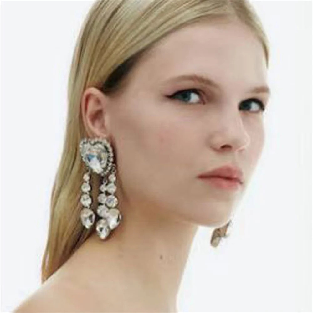 

QSCY новые женские серьги, полностью алмазные шипованные бриллиантами, супер блестящие цепочки в форме сердца, кисточки, украшение для ужина