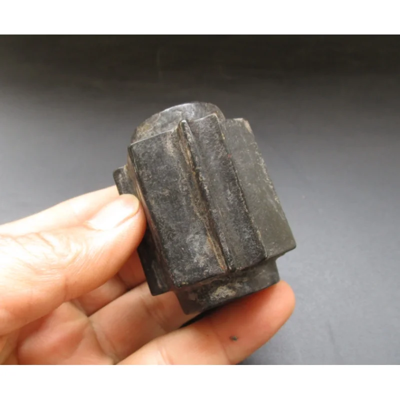 

Chinese Jade、Hongshan Culture、Meteorite，Vietnamese Communist Party，Pendant ， c148