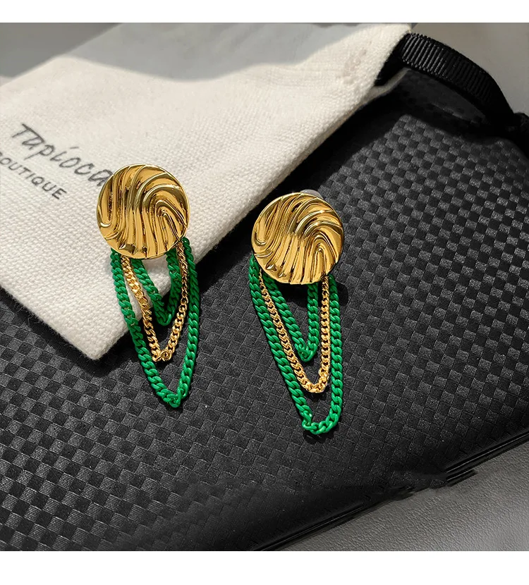 

European and American fashion tassel gold chain green earrings