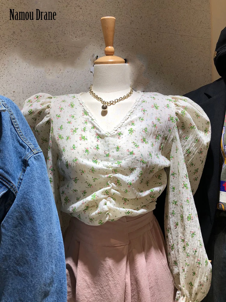 

Женская плиссированная рубашка Namou Drane, маленькая рубашка с V-образным вырезом и рукавами-фонариками, в Корейском стиле, лето 2022