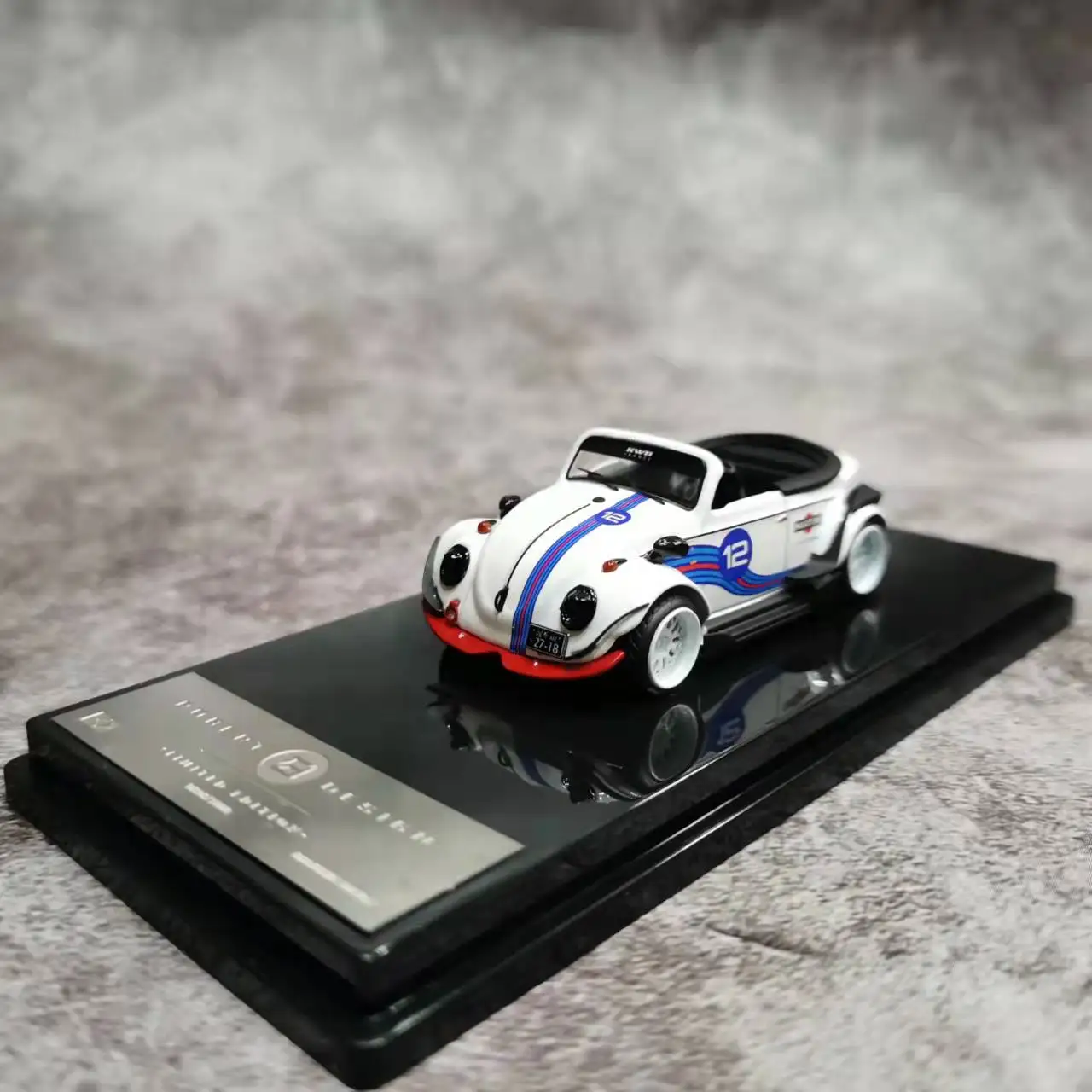Модель автомобиля Inspire 1:64 модель RWB Beetle Roadster литье под давлением демонстрация