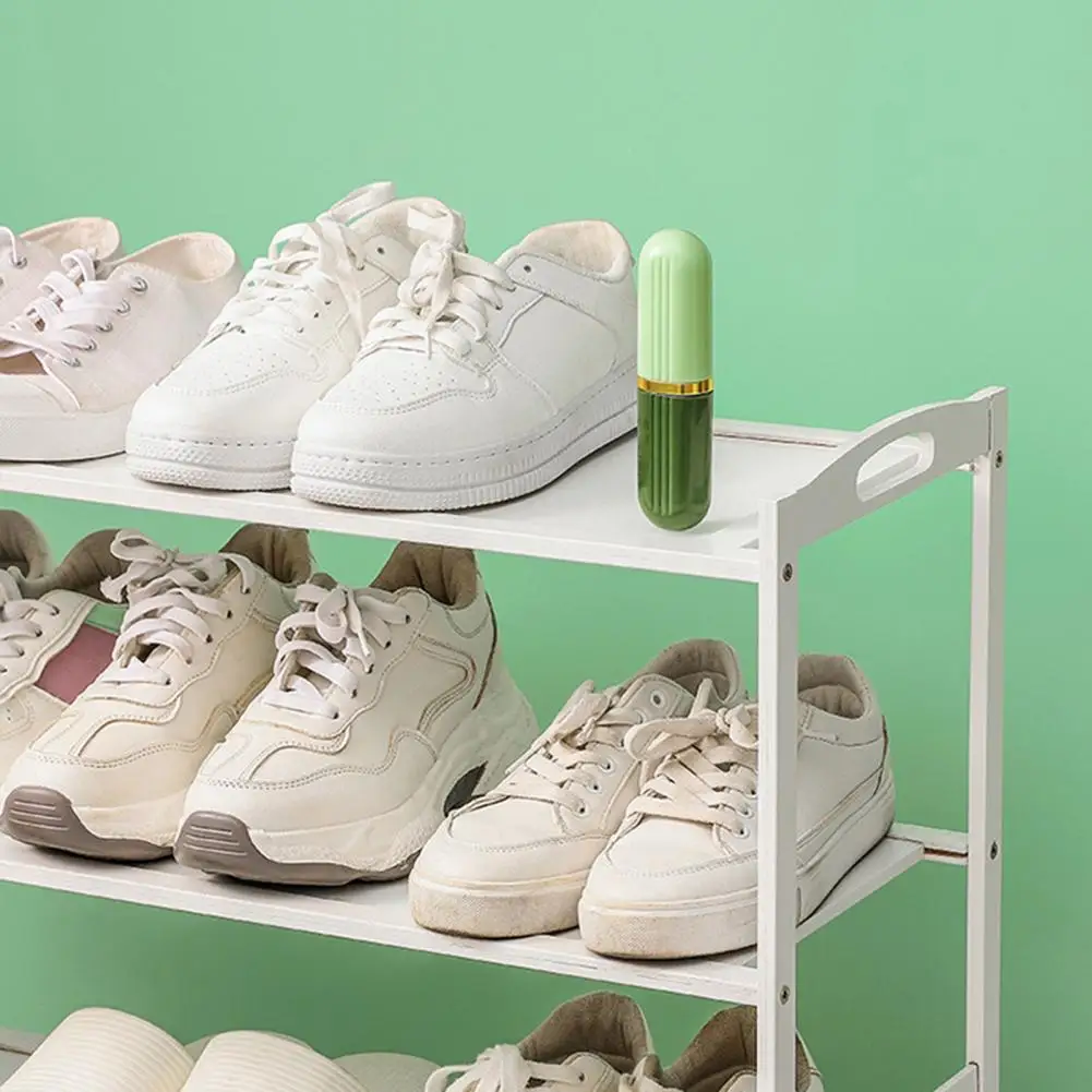 

Мягкий скребок для обуви, портативная щетка для обуви с многоразовым герметичным контейнером для жидкости, двусторонняя щетка с мягкой щеткой для путешествий