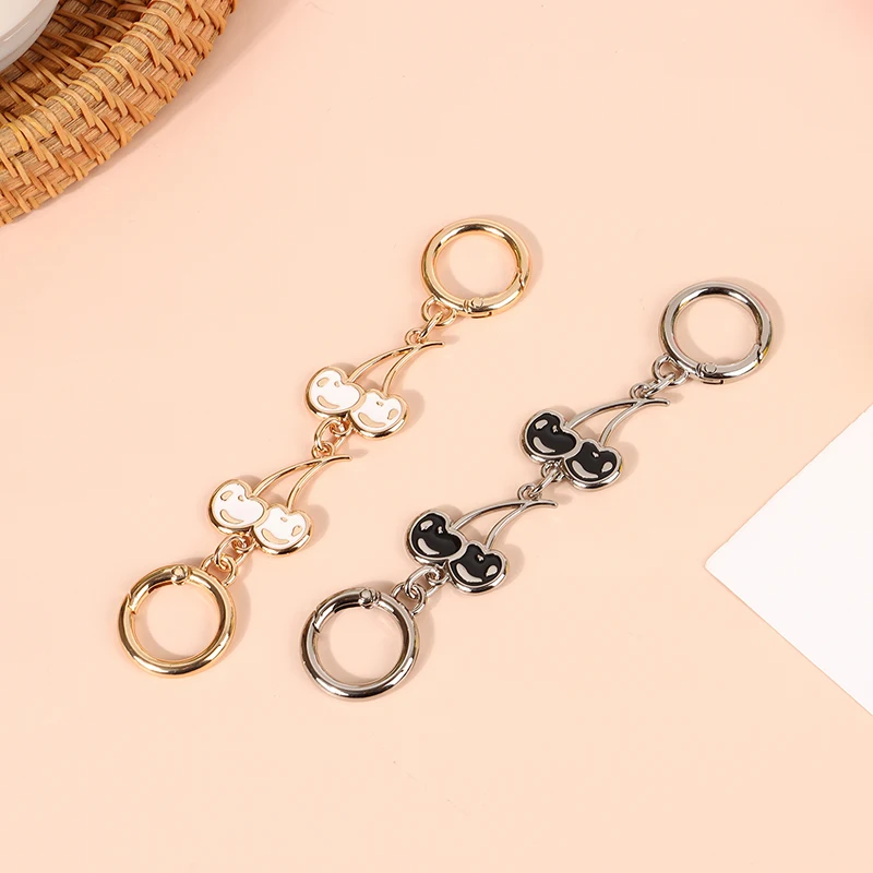 Сумка кросс-боди с цепочкой 1 шт.