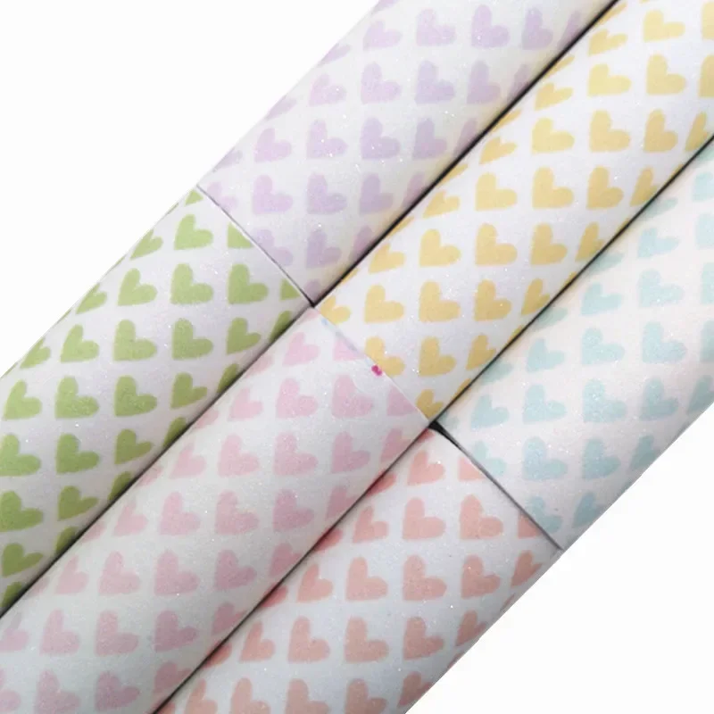 Блестящая искусственная виниловая кожа с изображением сердца на День святого