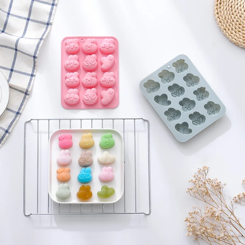 

12 Cavity Lovely Bunny Expression Silicone Cake Chocolate Mold Fondant Jelly Ice Mold Easter Rabbit Candy Kitchen Baking Tool