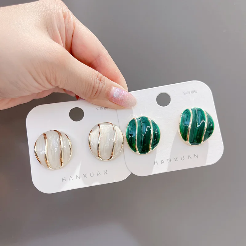 

New Cool Style Beautiful Retro Metal Texture Green Sweet Exaggerated Round Studs Earrings for Women Girls New