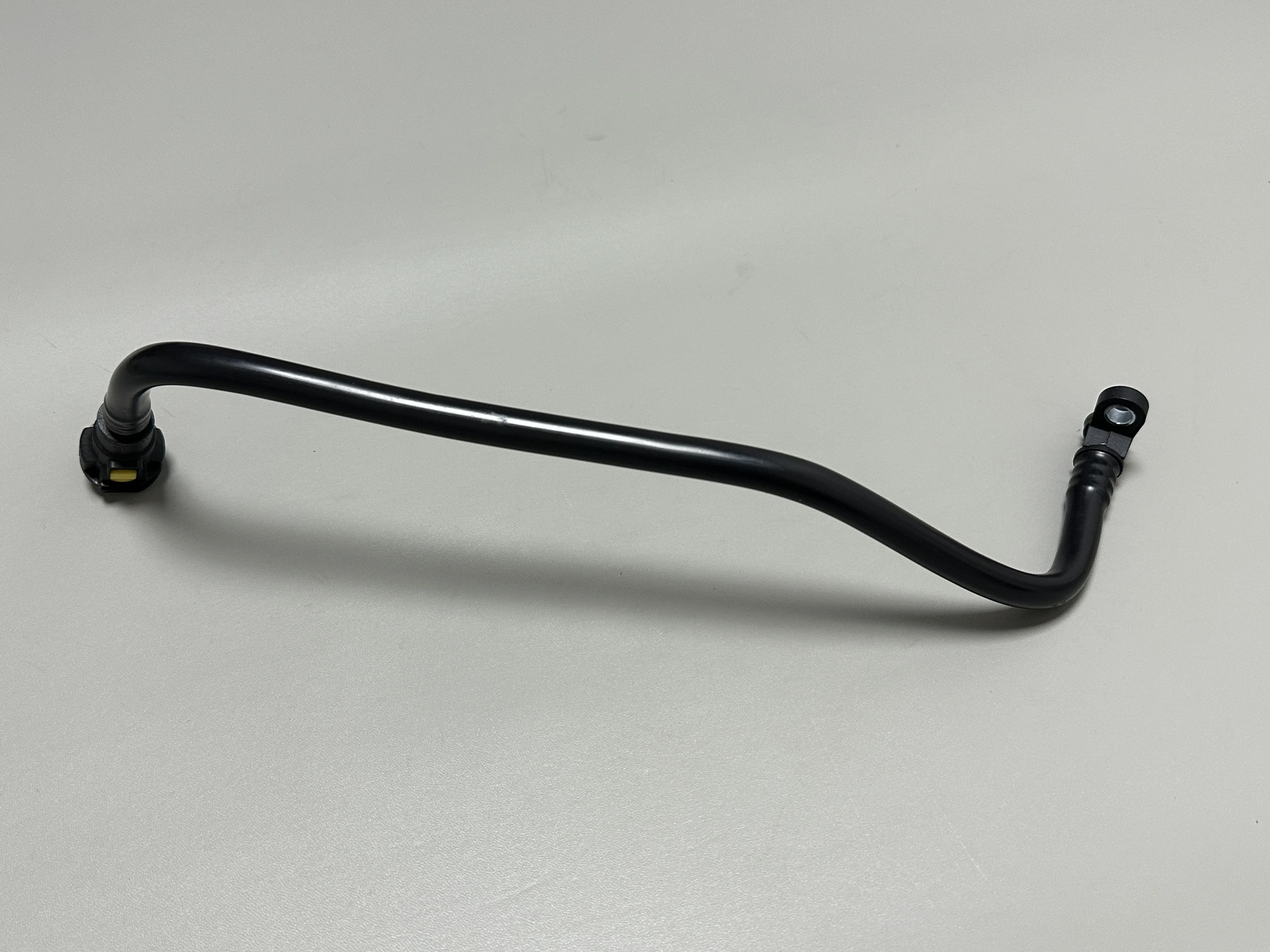 31202911 31274487 Трубка трансмиссии Wave Box для Volvo V50 S40 C70 C30