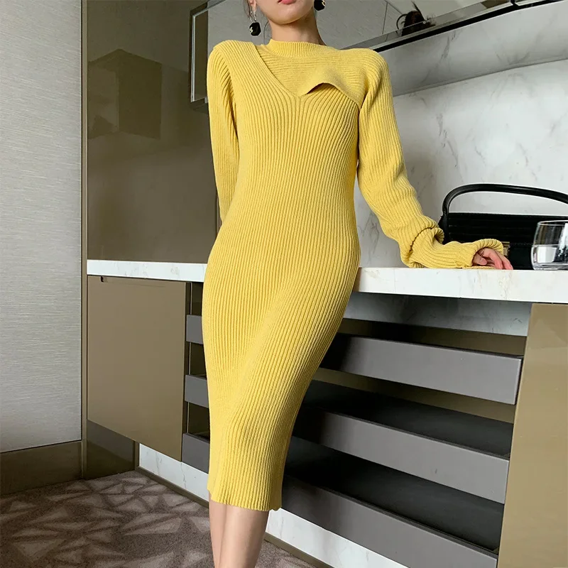 Элегантное вязаное платье новинка сезона осень-зима 2024 модное с вырезами