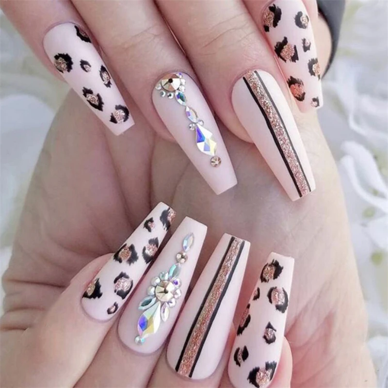 

JP2957-B1 Matte Pink Fake Nails Press on Set with Leopard Designs