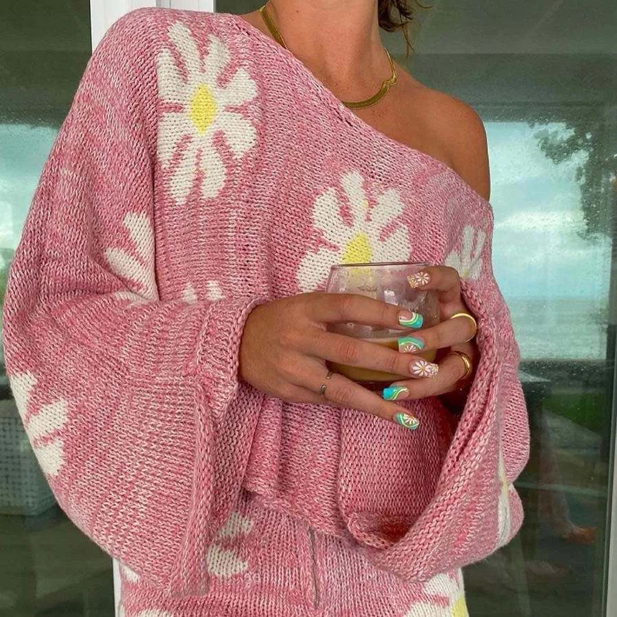

Casual Two Piece Set Coloured floral wool Sweater suit Women's knitted Coat And Shorts Pants Party Street Clothing