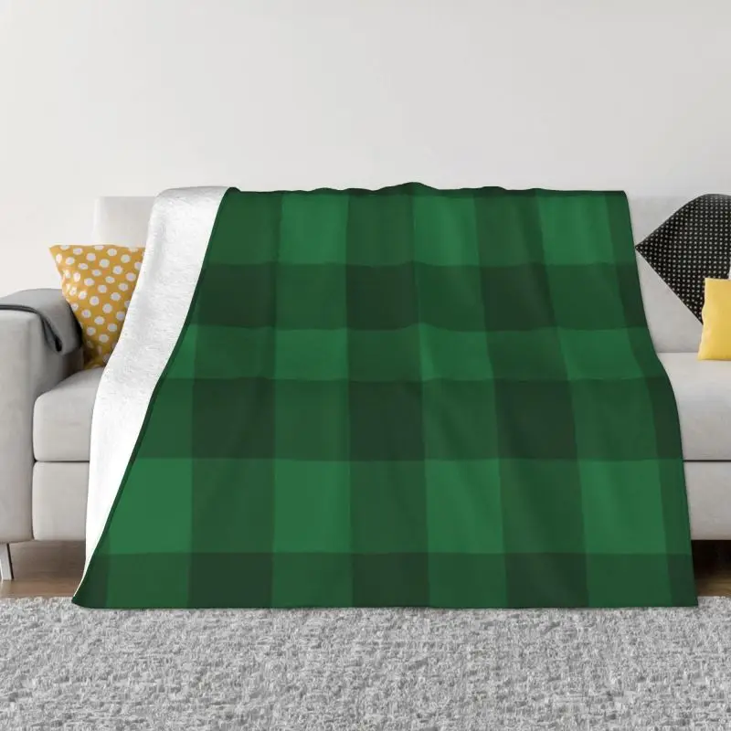 

Buffalo Plaid Pattern Green Ultra-Soft Fleece Throw Blanket Warm Flannel Checkered Farmhouse Blankets for Bed Office Couch Quilt