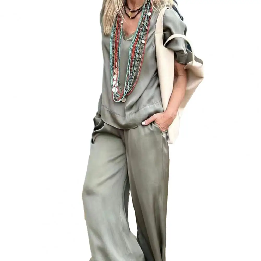 

Loose Fit Casual Outfit Stylish Women's Pant Sets Loose Fit V-neck Polyester Pullover T-shirt with Elastic Waist Wide Leg Pants