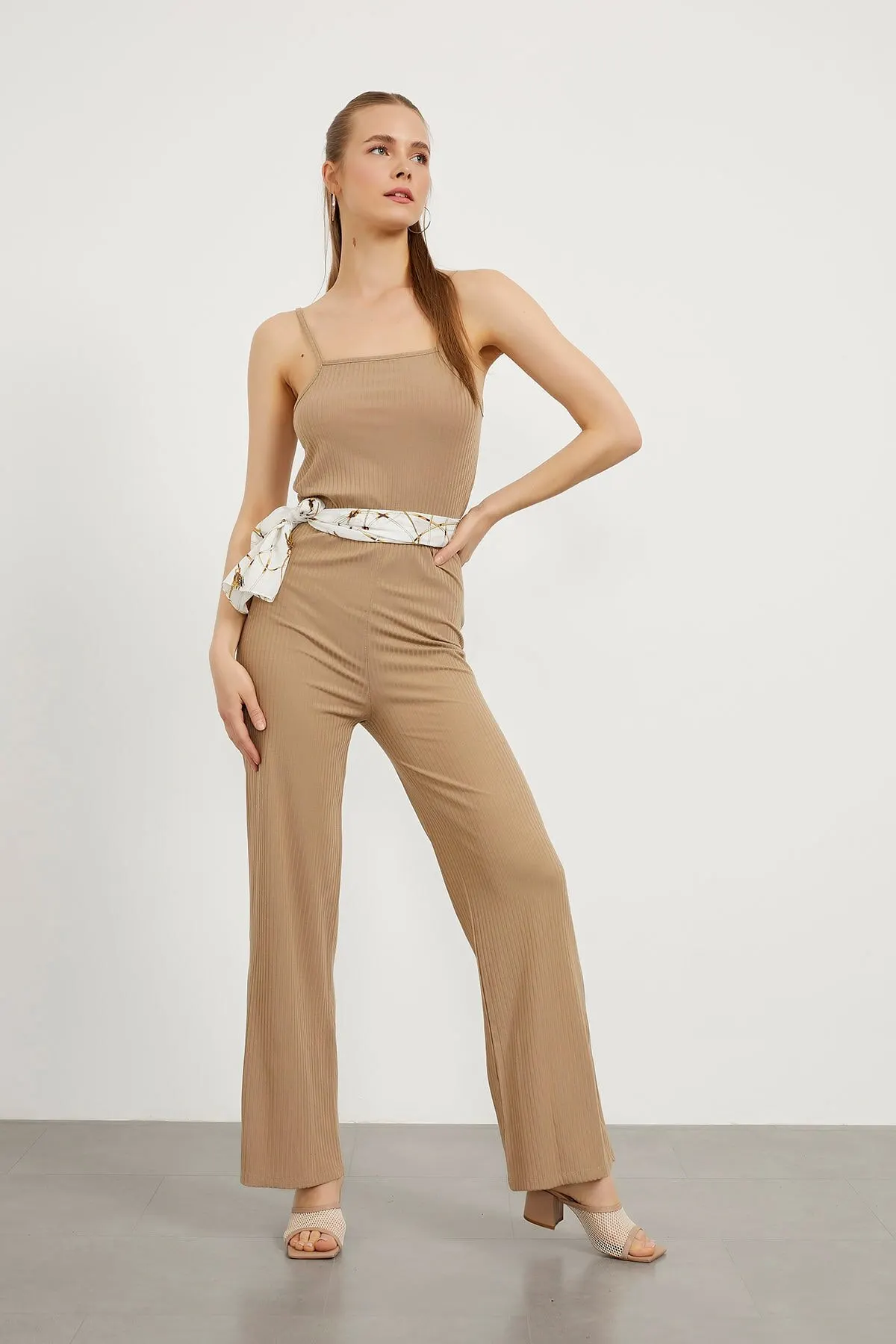 

Women's Overalls Rope Strap Camisole Jumpsuit Hot Style Quality Fabric Sleeveless Baggy Trousers Casual Jumpsuit