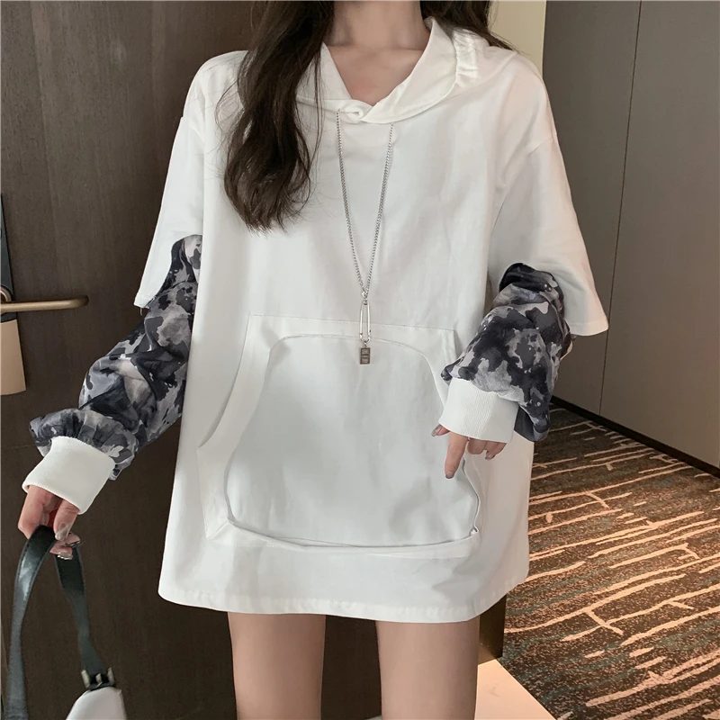 

Повседневные свободные свитшоты с капюшоном с имитацией двух предметов сшитые камуфляжные рукава с длинным рукавом Толстовка с капюшоном ...