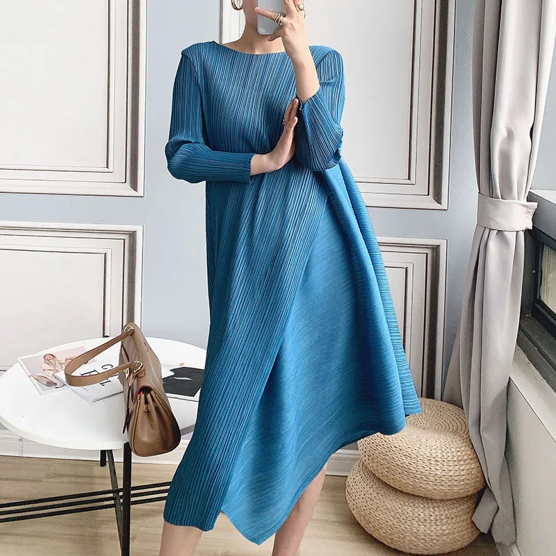 

Summer Women Dress High Quality New Pleated Temperament Fashion Dress Japanese Style Sexy Simple Oversized A-line Long Skirt