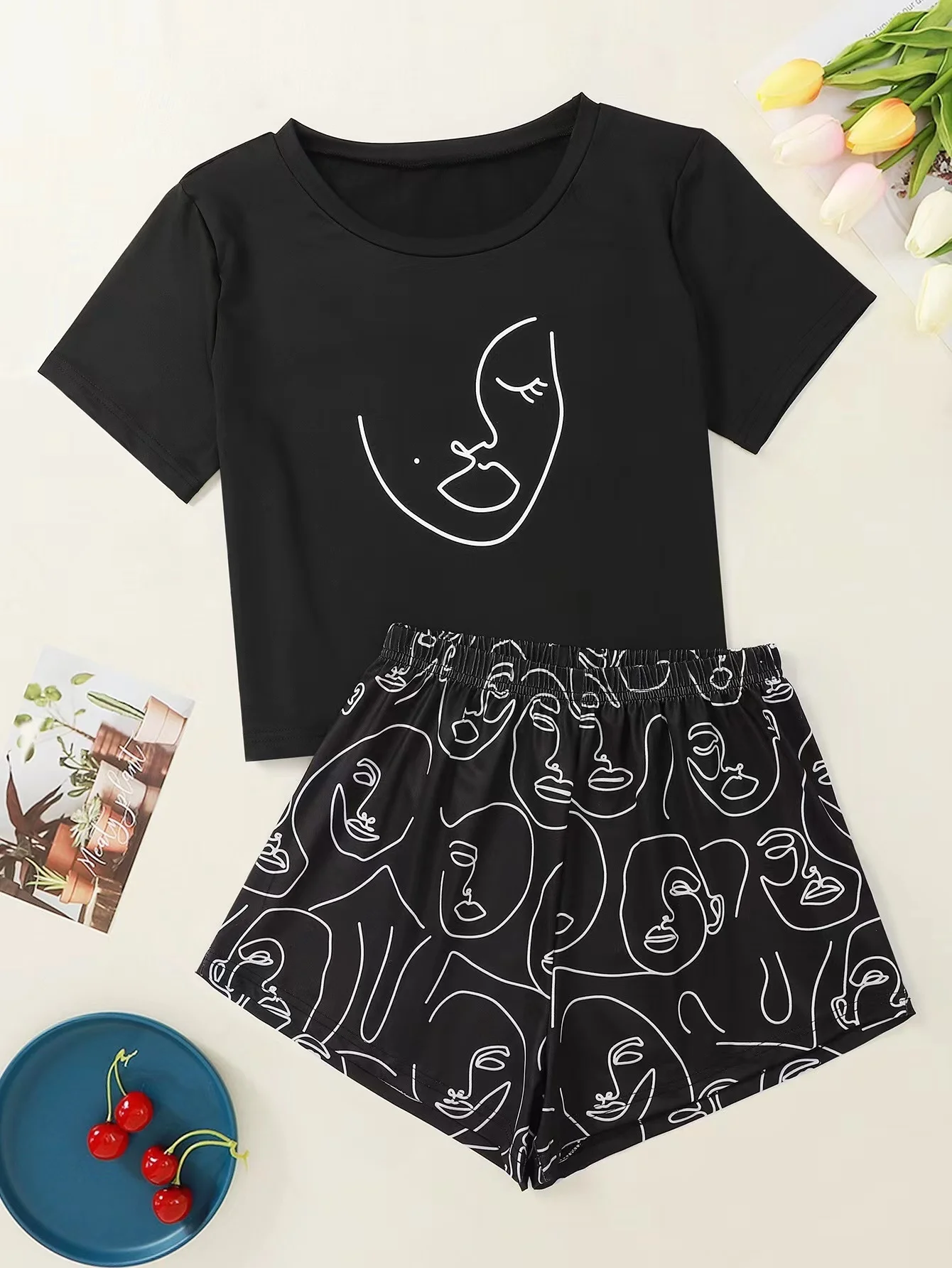 

New Style Women's Summer Short Sleeve T Shirts & Grid Shorts Pajama Set Cute Comfort Sleepwear Home Suits Underwear