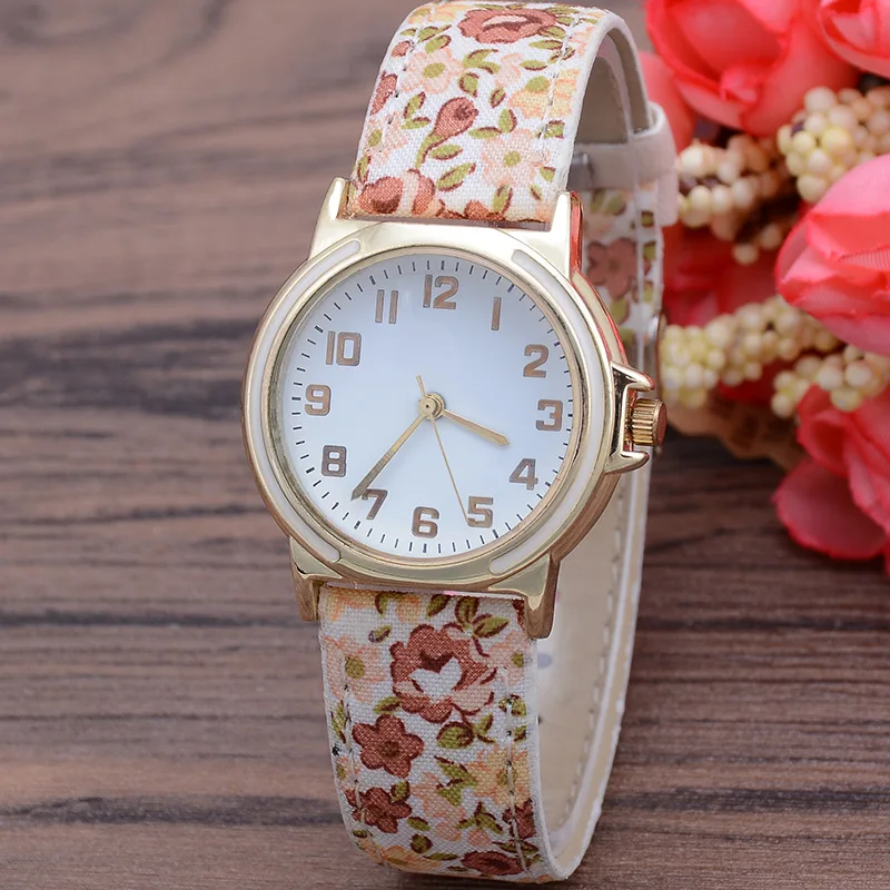 

Fashion Round Quartz Digital Dial Casual Wrist Watch Flower Leather Strap Fashionable Clock Waterproof Wrist Watch for Women