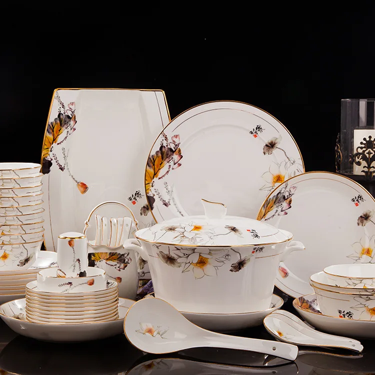 

Jingdezhen Ceramic tableware set bowl plate plate spoon tracing gold bone porcelain tableware gift set daily ceramic set