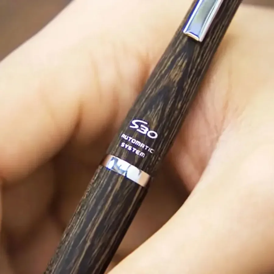Фото Механический карандаш PILOT Japan New Low Gravity S30 с низким центром тяжести, антипротиворежущий, с автоматическим выталкиванием грифеля, 0.5 мм – Подарки для студентов и деловых партнеров №3