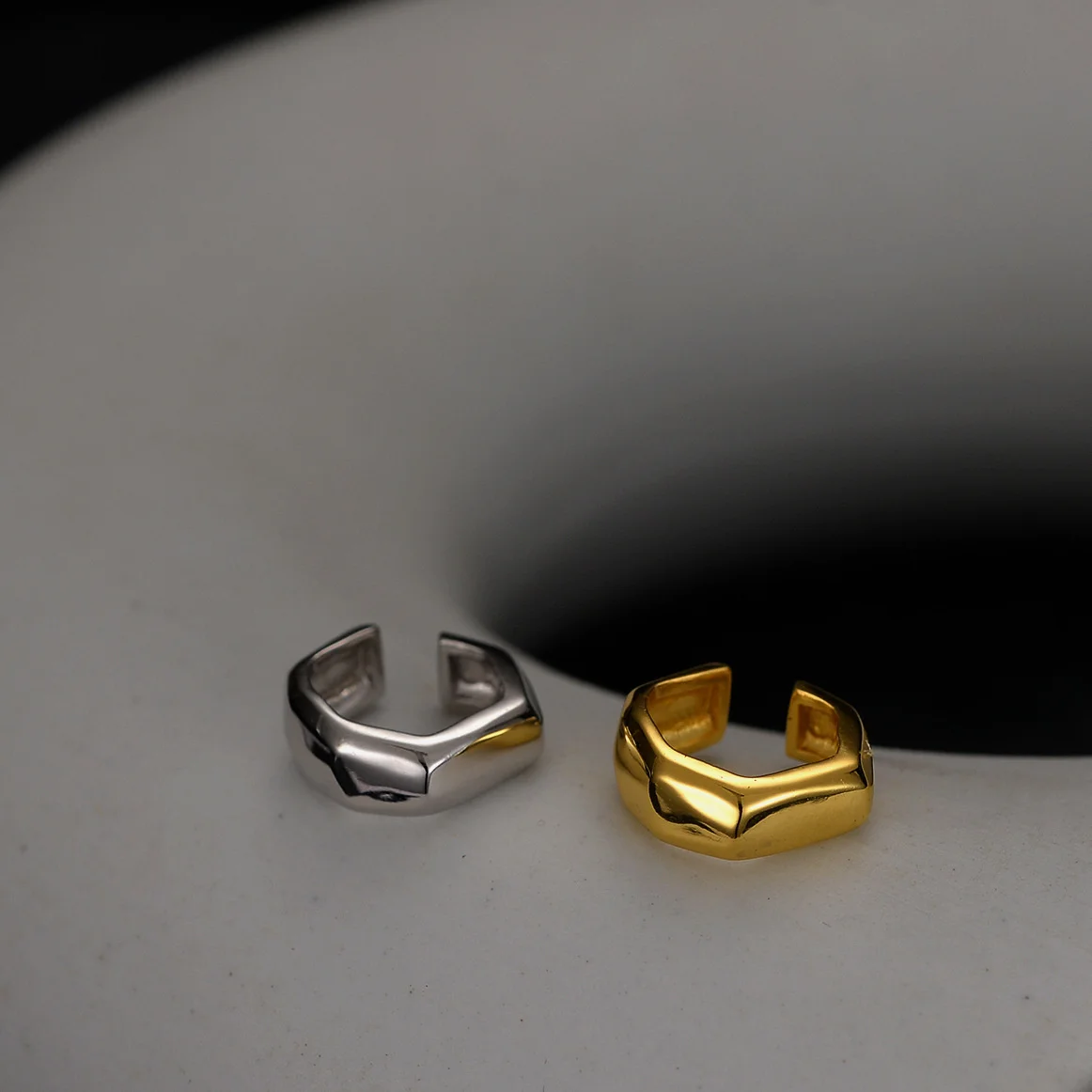 

brand genuine Luxury real jewels E5210 Korean version ins minimalist personalized S925 sterling silver temperament ear bone clip