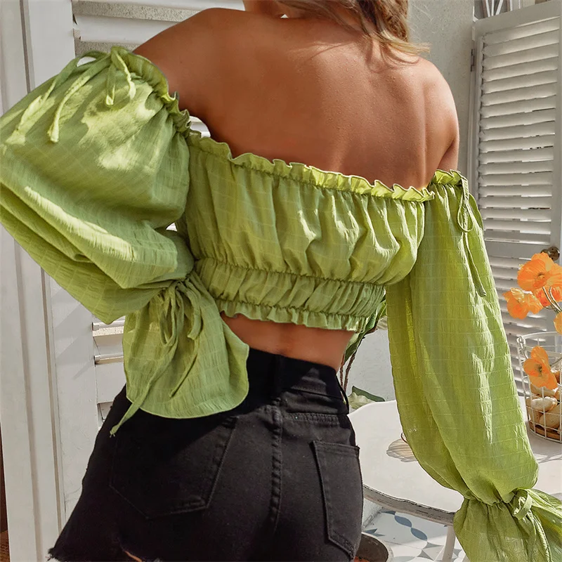 Кроп-топ женский однотонный с рюшами открытыми плечами и открытой спиной - купить