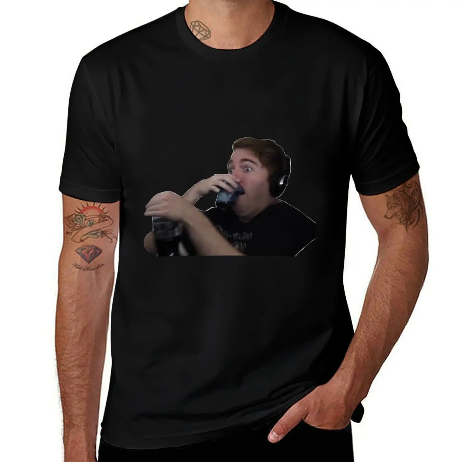 Фото Футболка Shane Dawson Drink All Match Basic с короткими рукавами №1