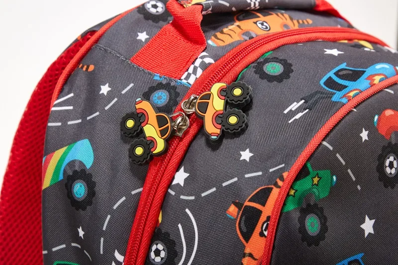 Рисунок 6 - Школьный ранец с мультипликационным рисунком
