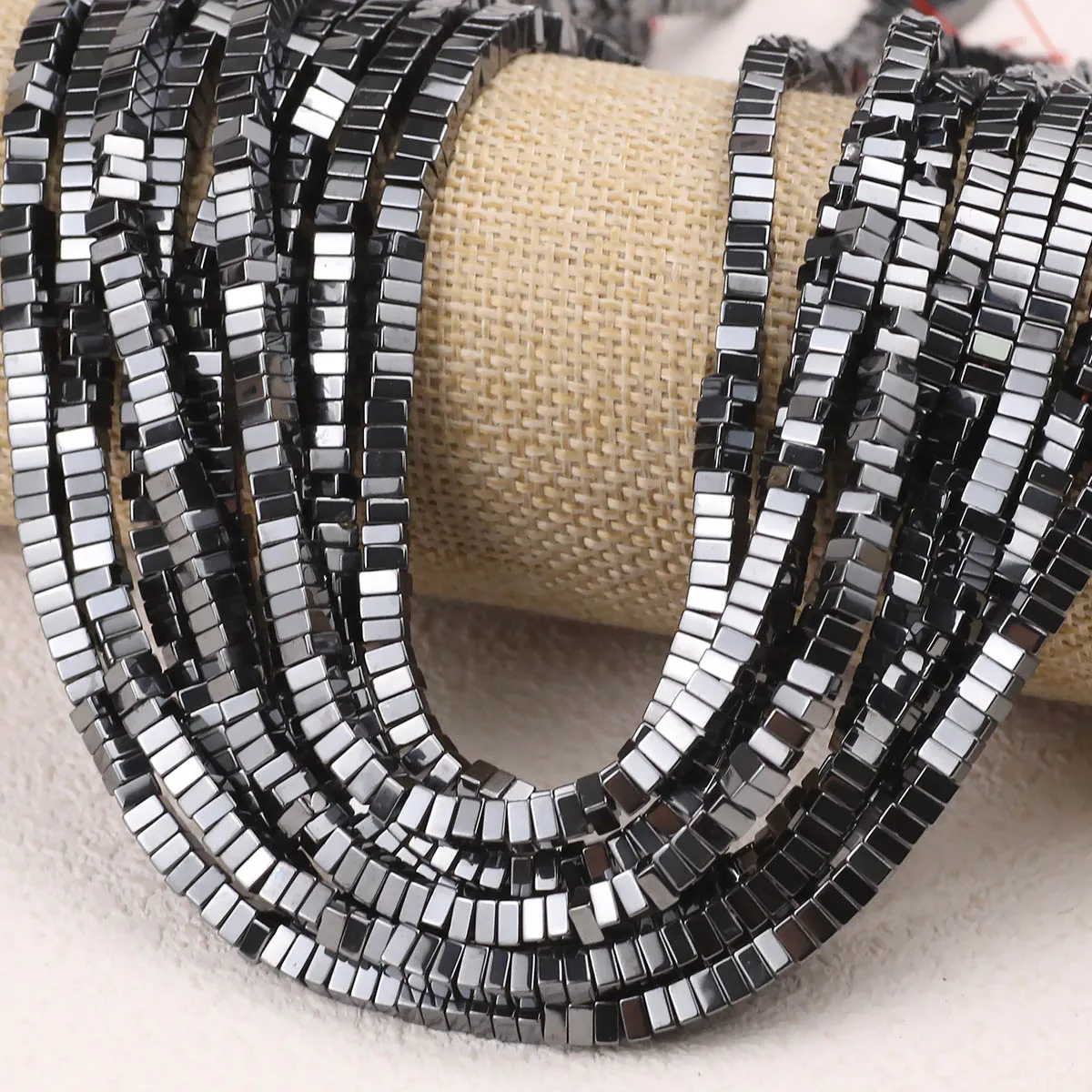 Квадратные прямоугольные плоские натуральные камни черный гематит разделитель