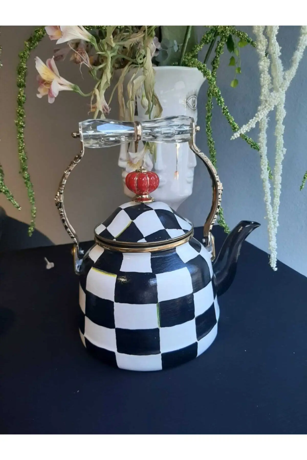 

Casting Handle Hand-Painted Checkerboard Pattern Service Infuser