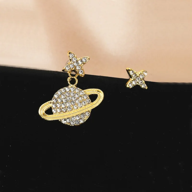 

New Fashion Asymmetrical Dangle Earrings for Women Mini Planet Pendants Star Girls's Lovely Small Earrings Trendy New In