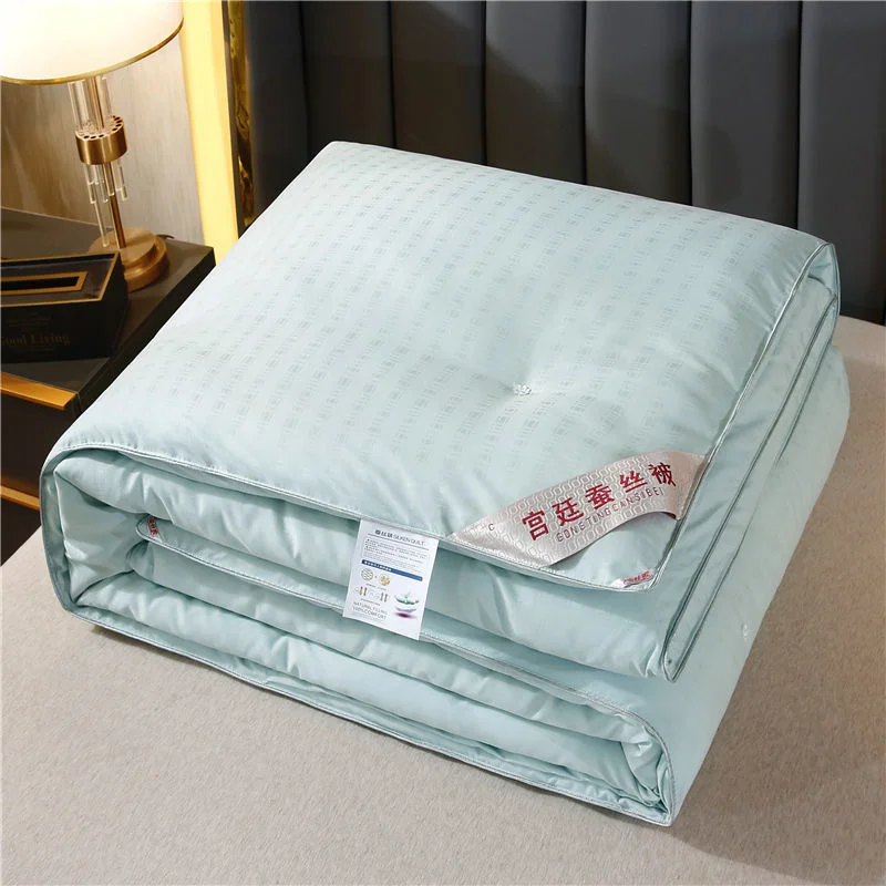 

Formtheo Handmade Silk Quilt 100% Mulberry Silk Winter Spring and Autumn Bedspread Comforter Set 200*230 220*240