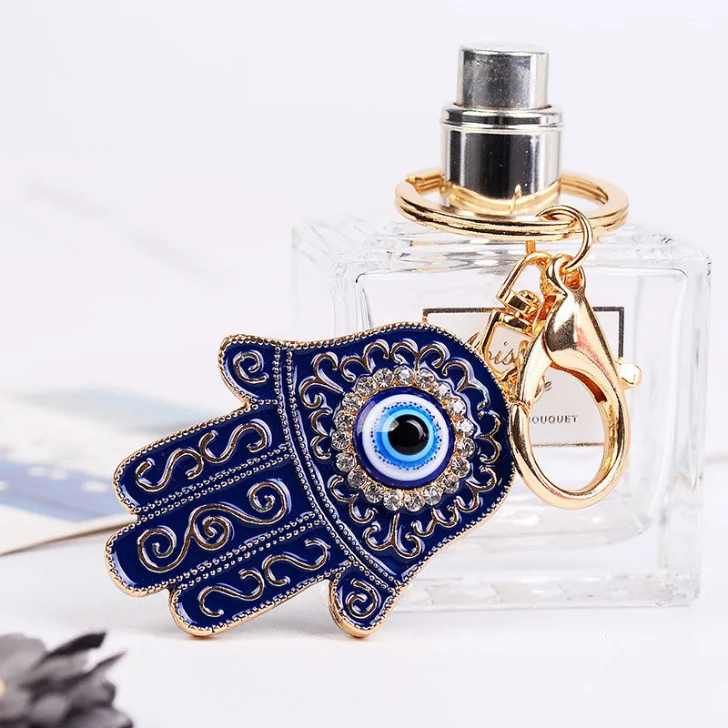 

Creative Palm Key Chain Vintage Eye of The Devil Keychains Car Key Ring Women Bag Charm Pendant Trendy Keyrings Drop Shipping