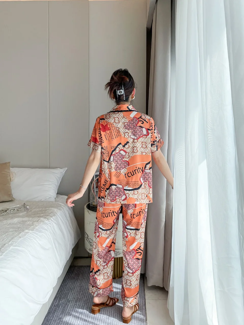 [Women's pajamas] [high-quality]Pajamas Women's Summer Ear Edge Short Sleeve Long Pants Printed Cardigan Ice Silk Set Home Fur