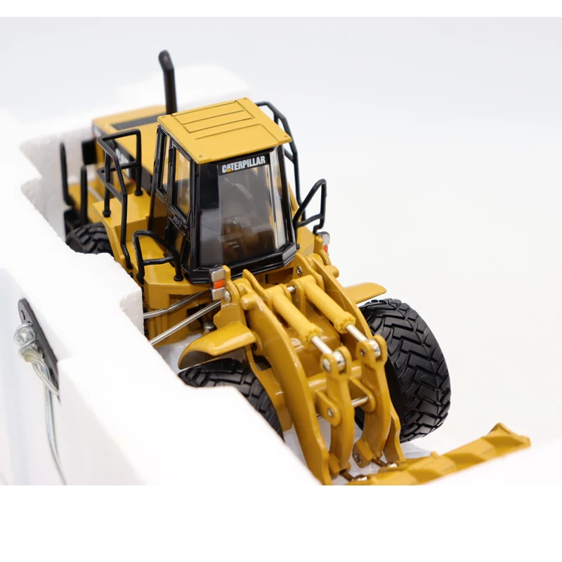 Колесный погрузчик Cat 980G в масштабе 1/50 55027 модель строительных игрушек для