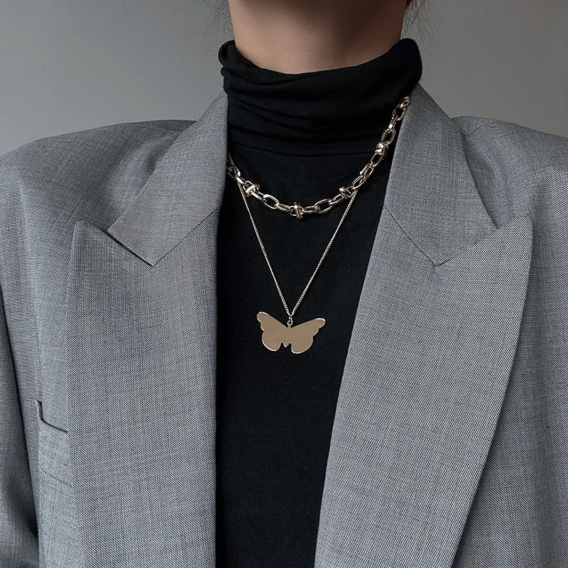 

Double Stacked Design Butterfly Pendant One-piece Necklace New Cold Tone Punk Style Chain Long Layered Necklace Y2k Accessories