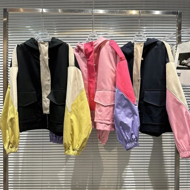 

BORVEMAYS 2023 Spring New Jacket Contrasting Colors Hooded Collar Single-breasted Loose Fashion Trend Coat Women WZ656