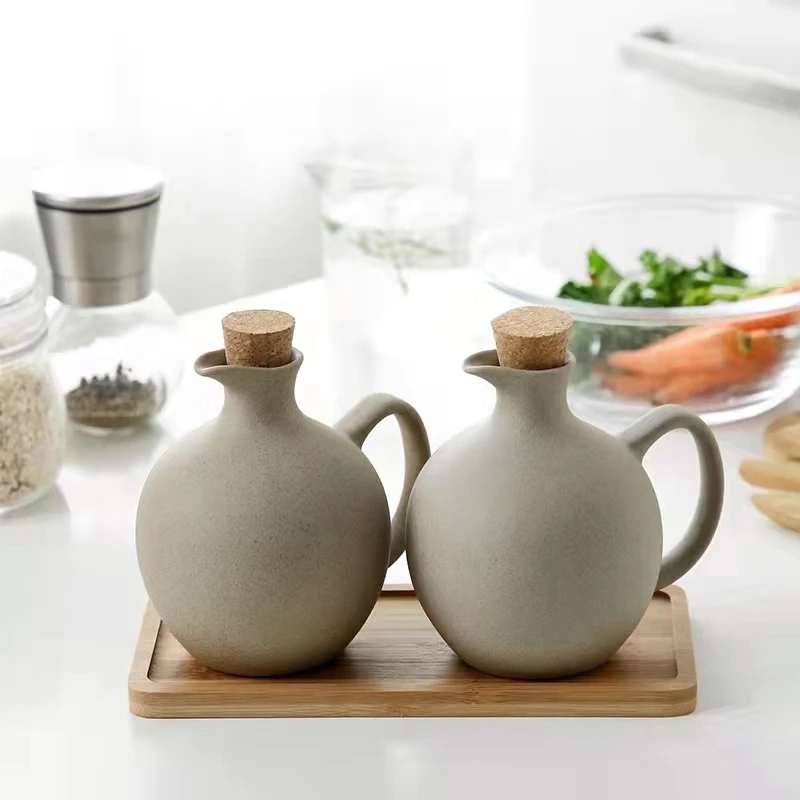 

Household Ceramic Seasoning Jar Olive Oil Pot Vinegar Bottle Kitchen Utensils Porcelain Food Storage Container Soy Sauce Bottle