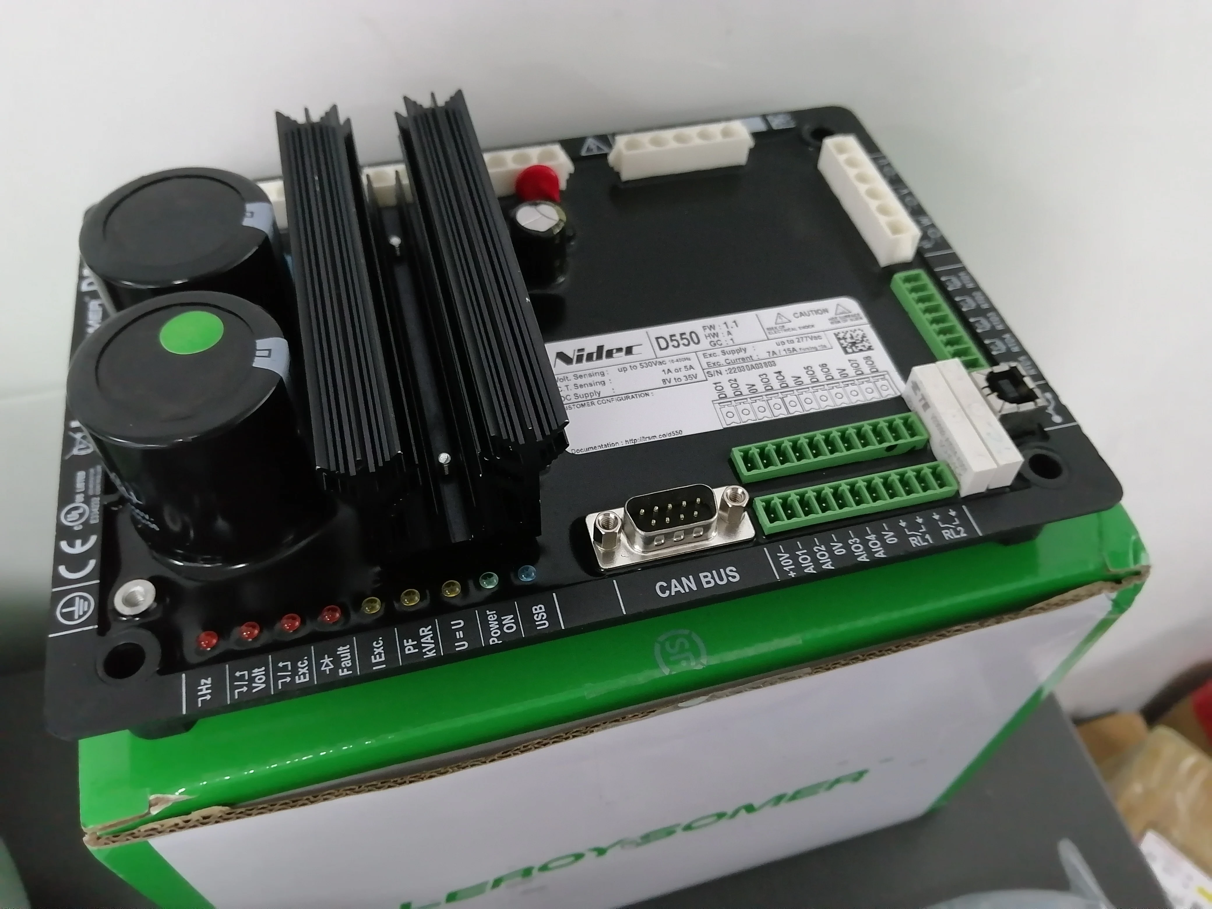 Оригинальный цифровой автоматический регулятор напряжения AVR D550 генератор для