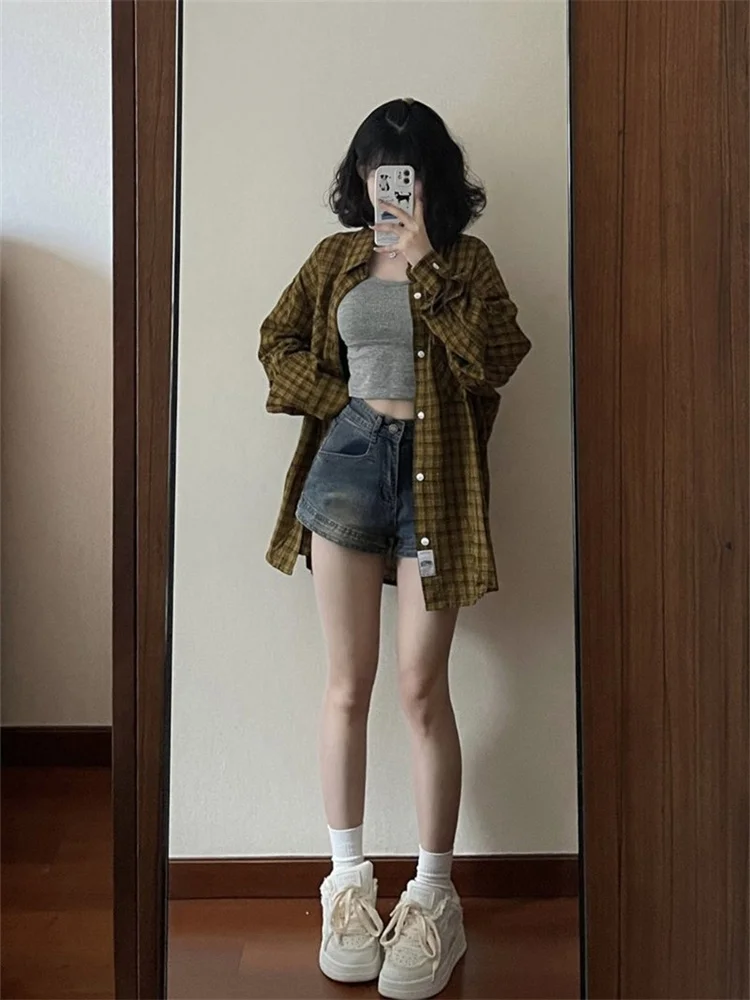 Шорты женские джинсовые в стиле ретро