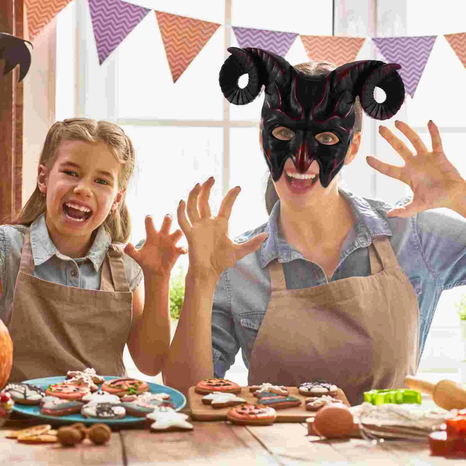 

Face Mask Cosplay Ornament Party Festival Halloween Decorations Novelmask Decorative Ox Horn Plastic Novelty Costumes