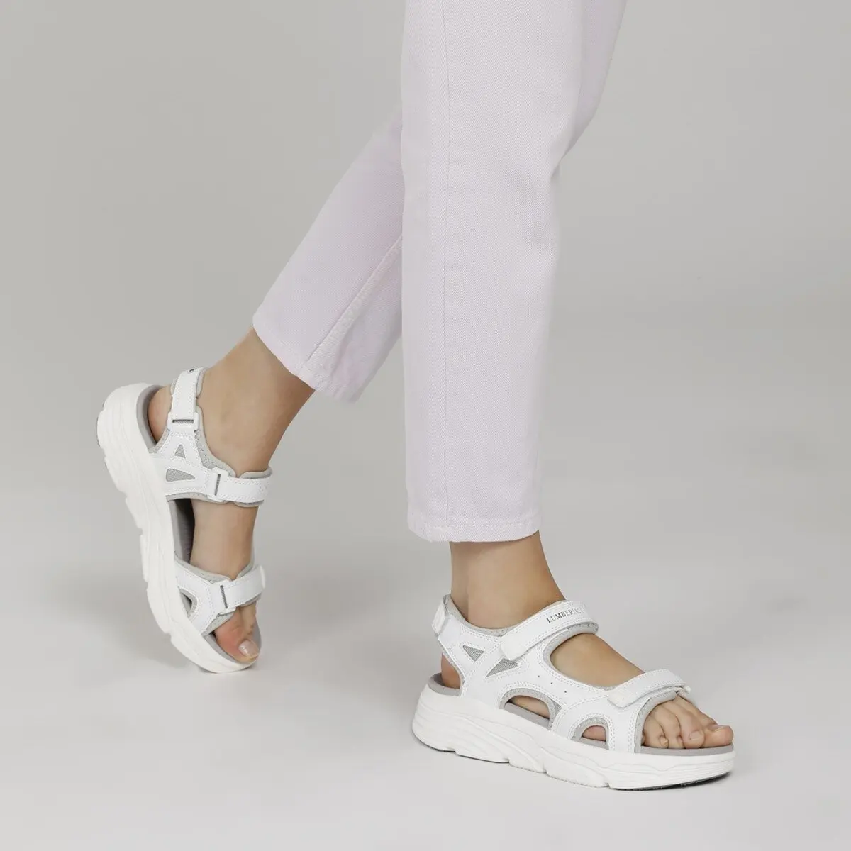 

GENA 1FX White Women 'S Sports Sandals